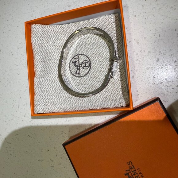 Hermes Clic H Bracelet - Picture 2 of 6